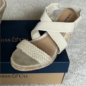 Vtg GHBass&Co-Ryann Natural Womens Shoes